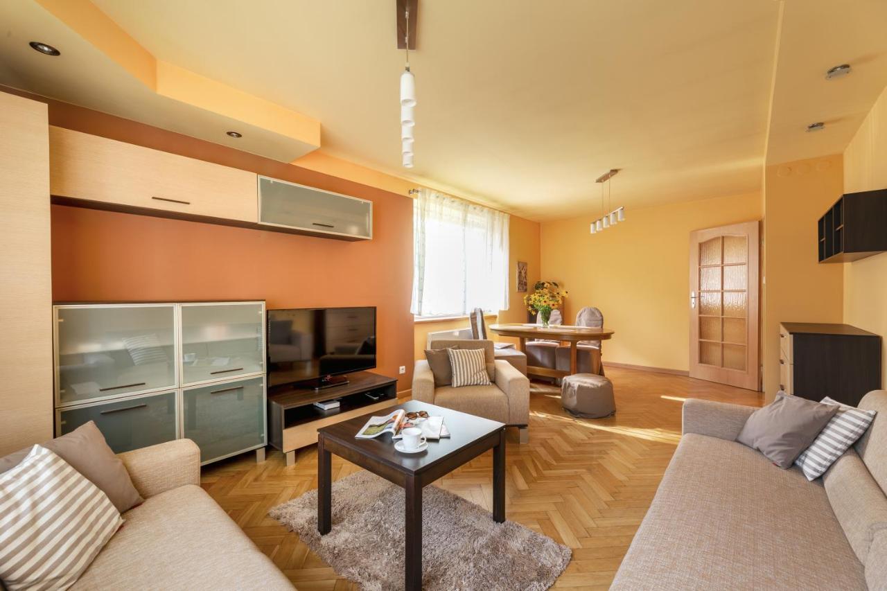 Apartament Przy Parku Кудова-Здруй Екстер'єр фото